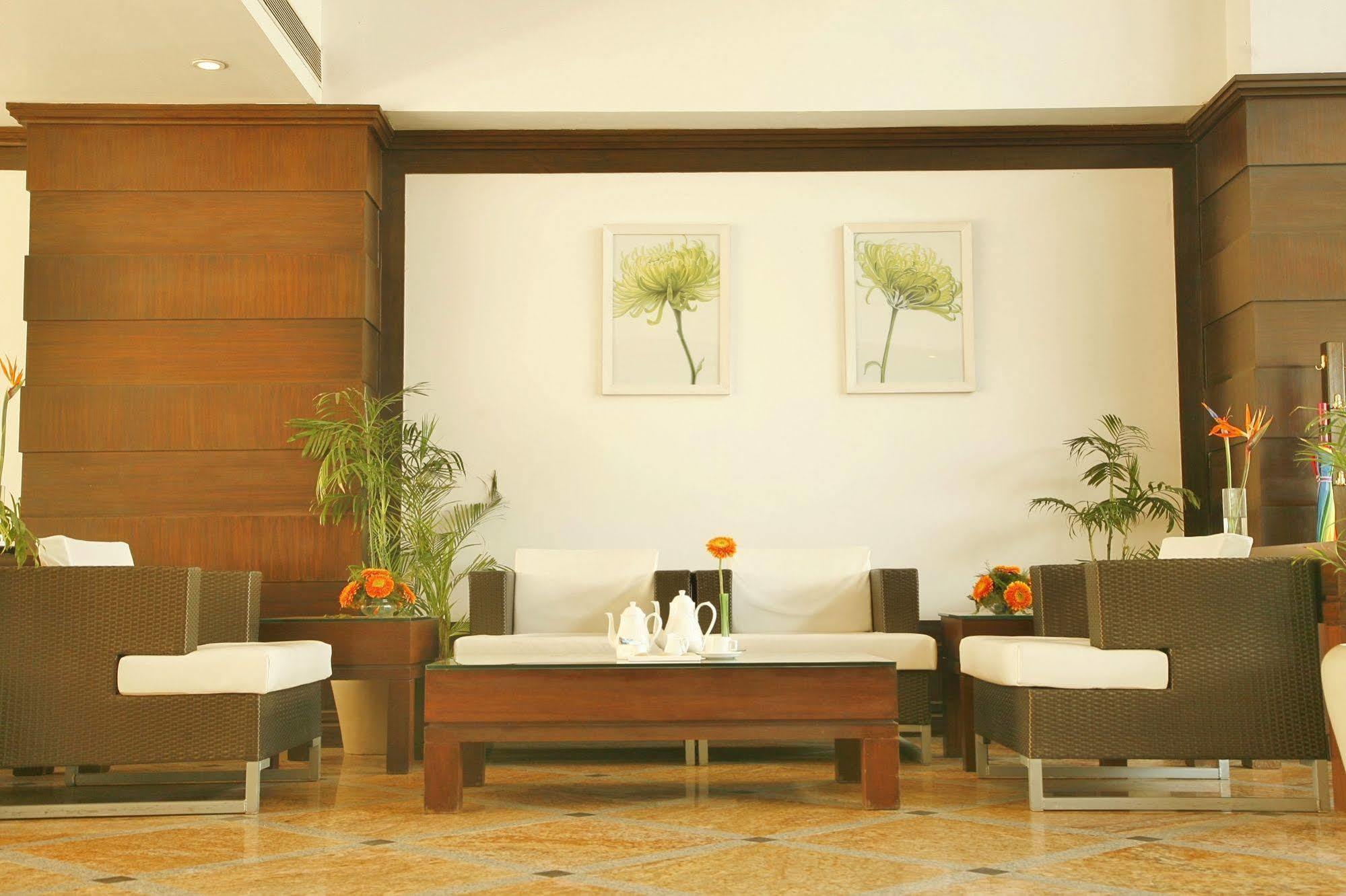 Treehouse Hotel Club & Spa Dharuhera Luaran gambar