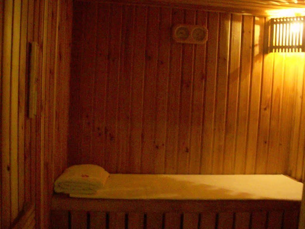 Treehouse Hotel Club & Spa Dharuhera Luaran gambar